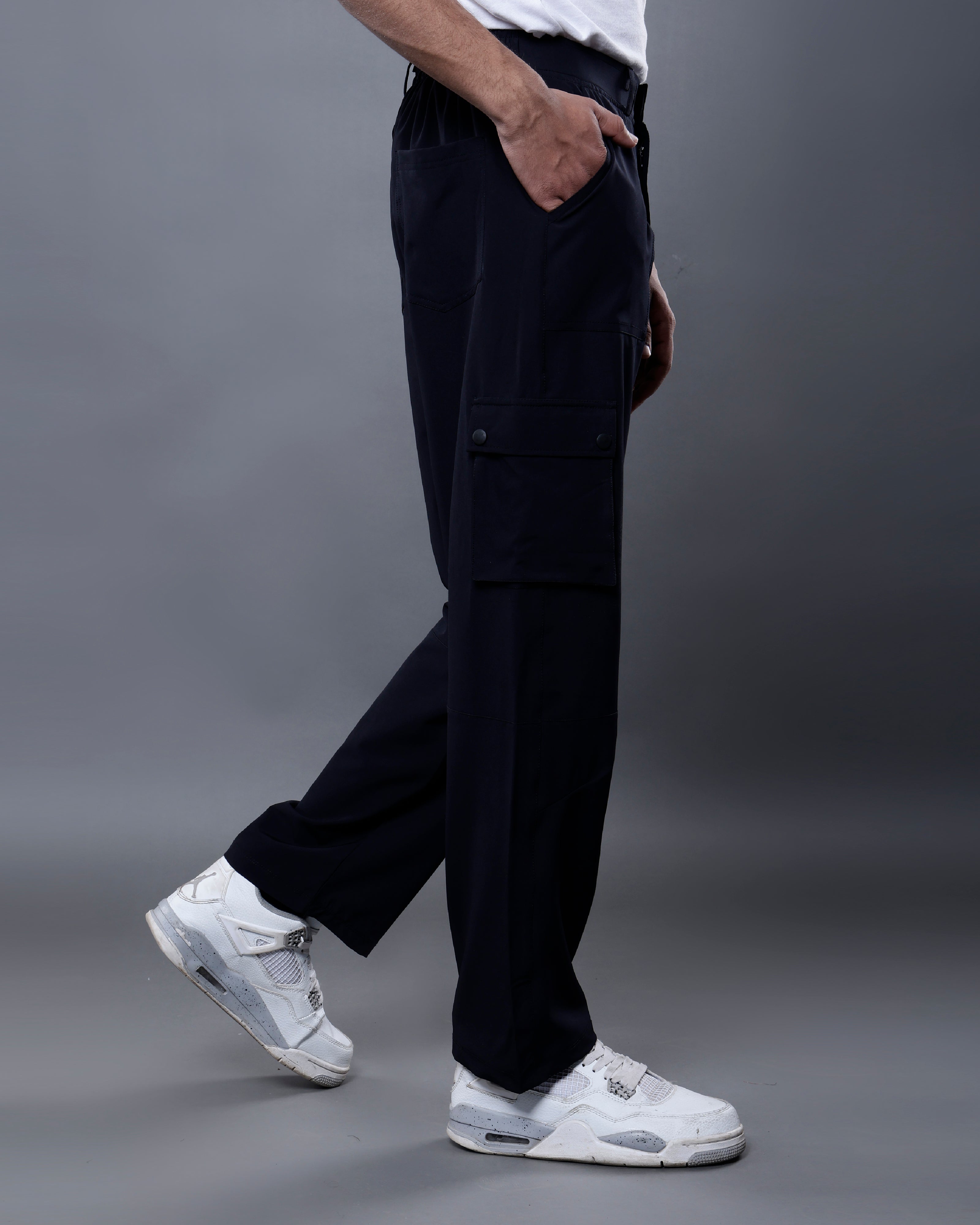 Straight Fit Cargo [Black]